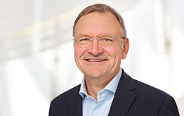 Porträtfoto von Dr. Christian Junge